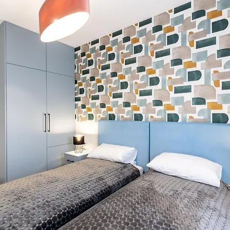 Saska Park Apartment