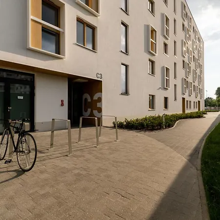 Saska Park Apartment *