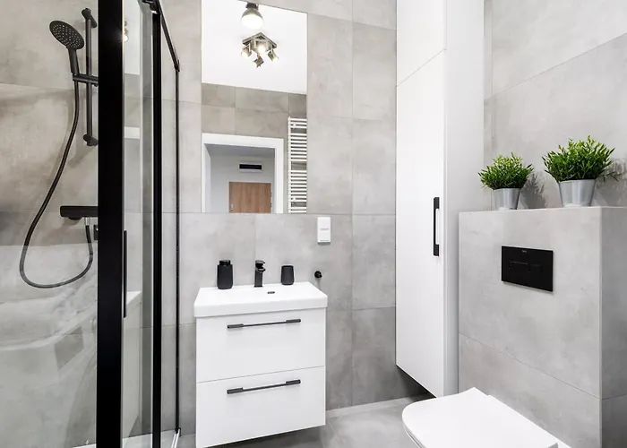 Saska Park Apartment *