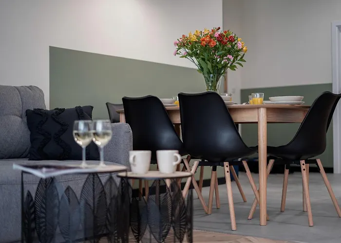 Saska Park Apartment *