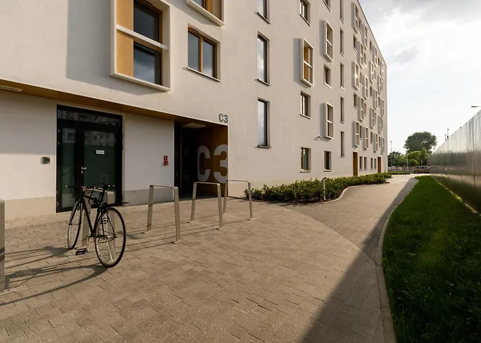 Saska Park Apartment *